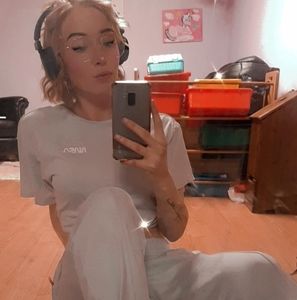 Meet your Posher, Kassie